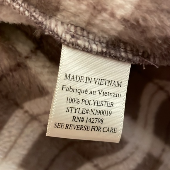 Brown Fleece Plaid Shacket By New In - Picture 5 of 6